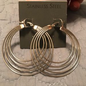 ⭐️Stainless Steel Hoop Earrings⭐️